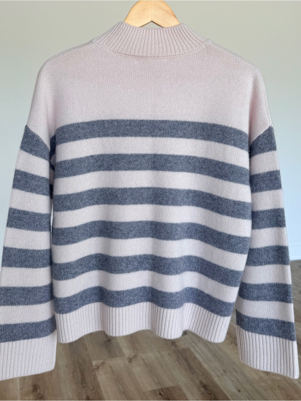 NWT! One Grey Day 100% Cashmere Striped Mock Neck Sweater XS Blush Gray Luxury